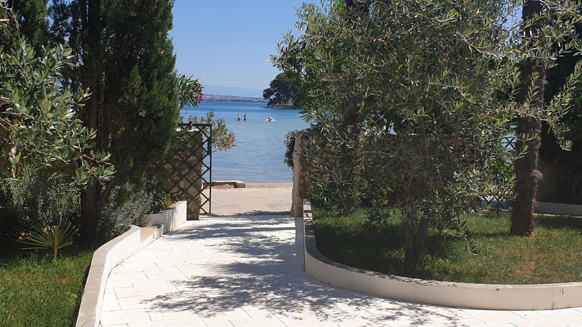 Apartments Villa Eden Preko Εξωτερικό φωτογραφία