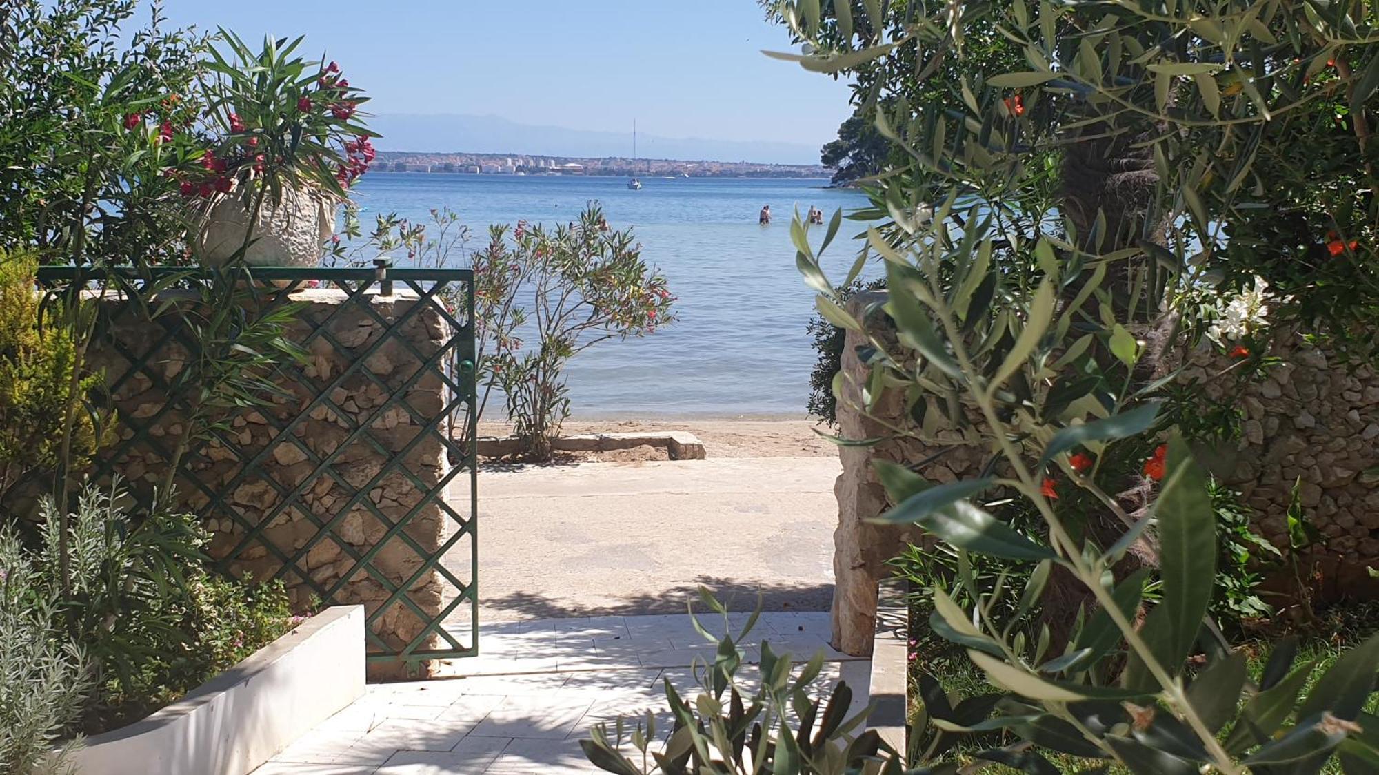 Apartments Villa Eden Preko Εξωτερικό φωτογραφία